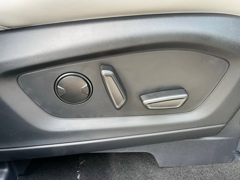 New 2026 Ford Explorer Active w/ Active Comfort Package image 59