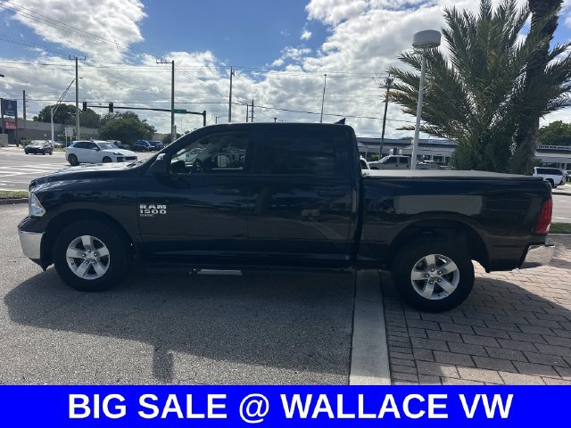Used 2022 RAM 1500 Classic SLT w/ Trailer & Traction Group RWD image 9