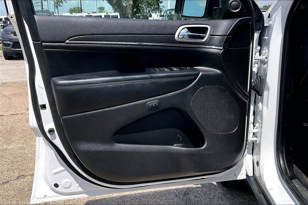 Used 2018 Jeep Grand Cherokee Limited RWD image 17