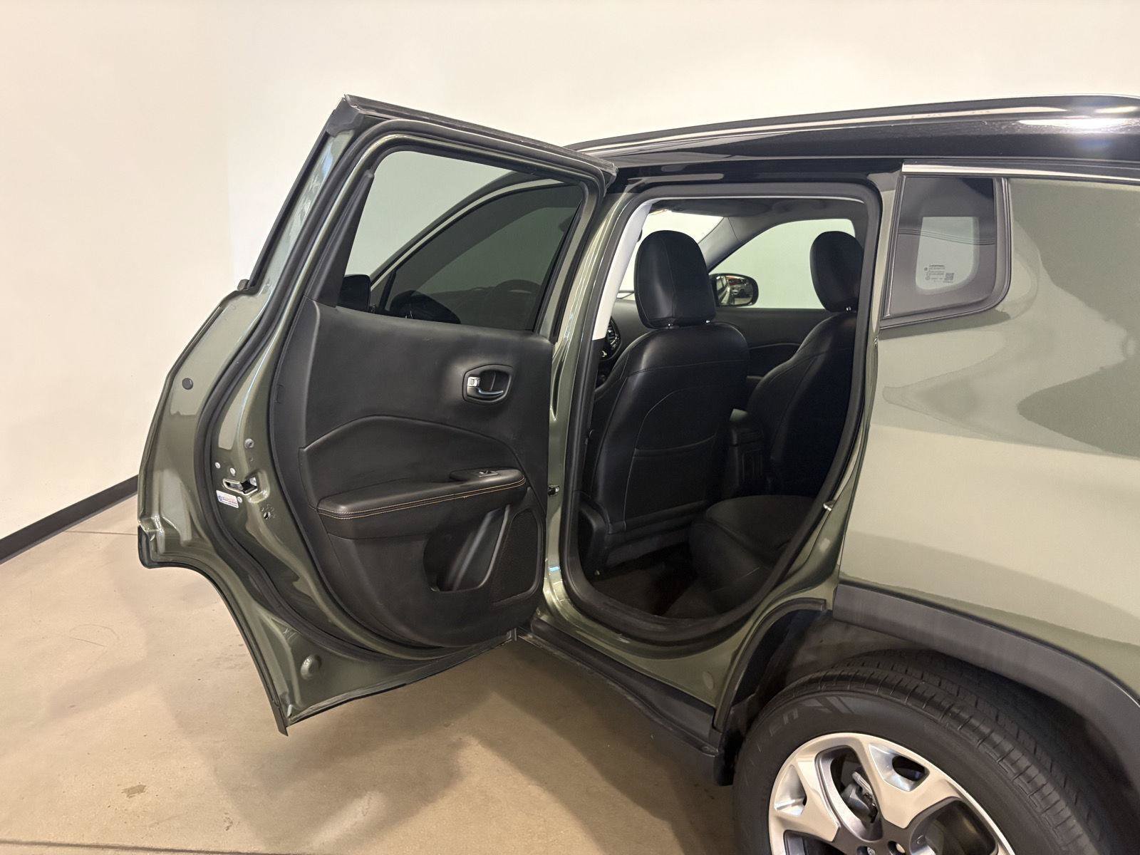 Used 2020 Jeep Compass Limited w/ Safety & Security Group AWD/4WD image 28