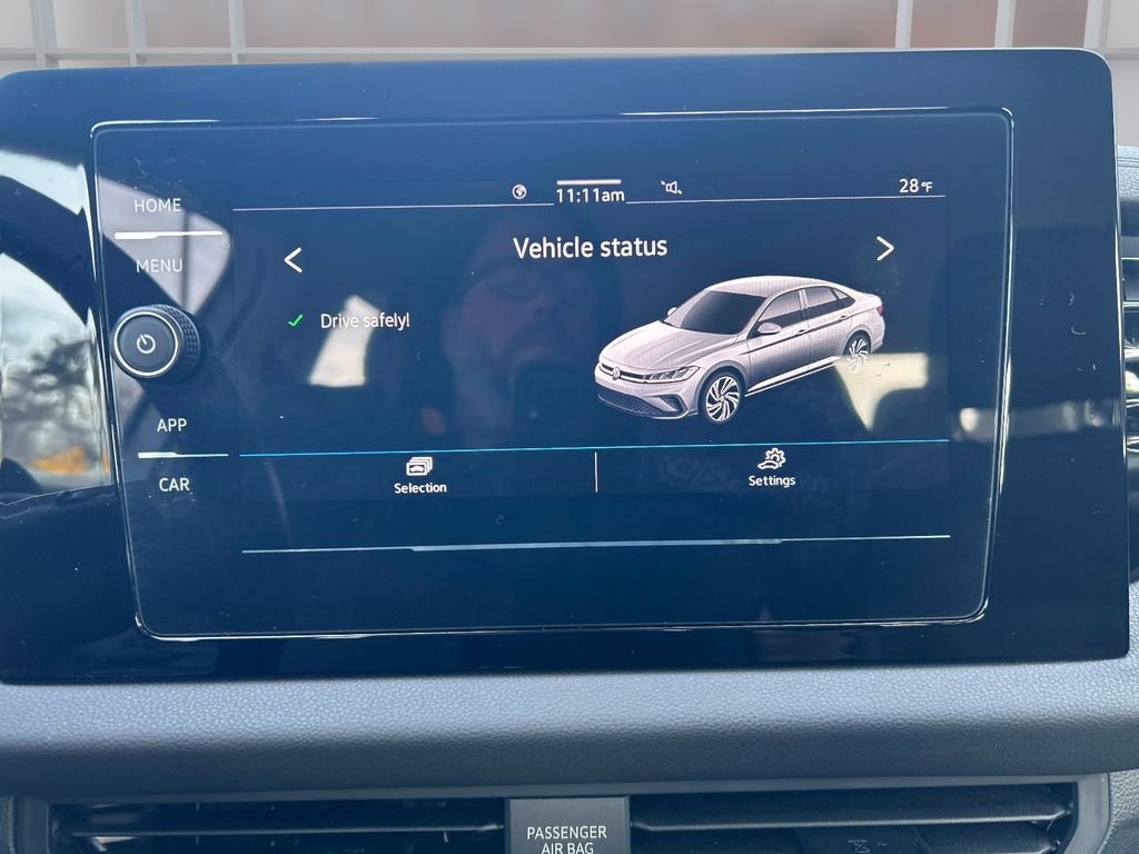 Used 2025 Volkswagen Jetta S image 28