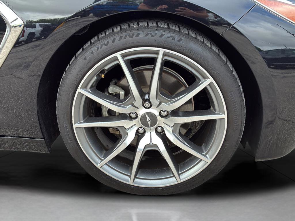 Used 2020 Genesis G70 2.0T w/ Prestige Package RWD image 30