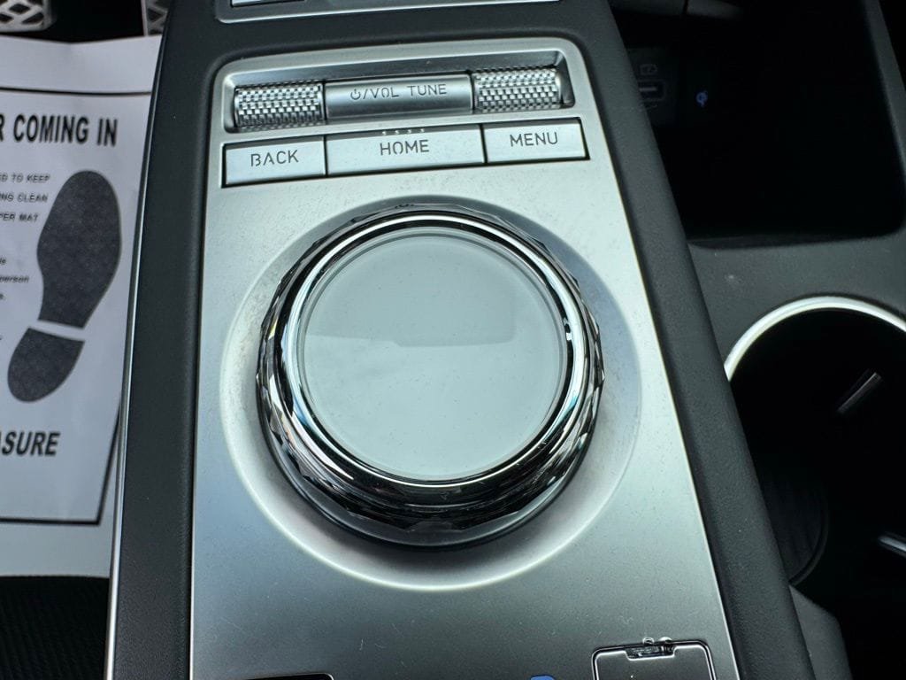 Used 2025 Genesis GV70 3.5T Sport AWD/4WD image 30