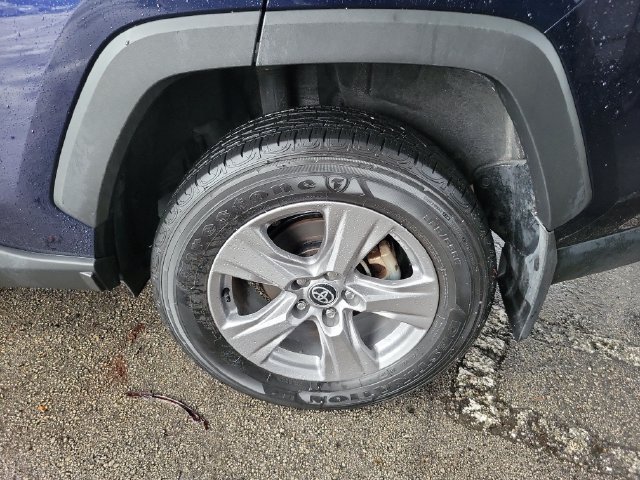 Used 2024 Toyota RAV4 XLE w/ Convenience Package FWD image 7