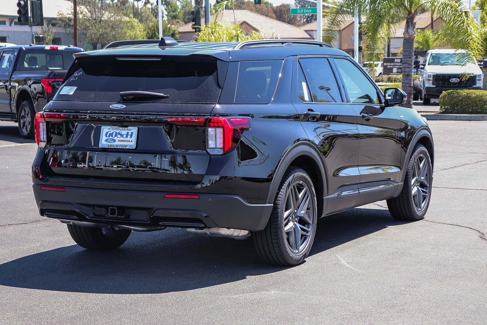 New 2026 Ford Explorer ST-Line w/ ST-Line Street Pack RWD image 4