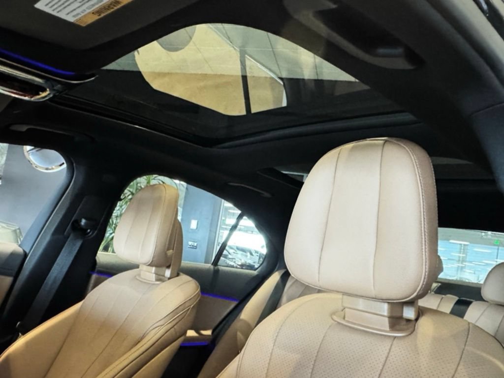 Used 2025 Mercedes-Benz E 350 Sedan image 18