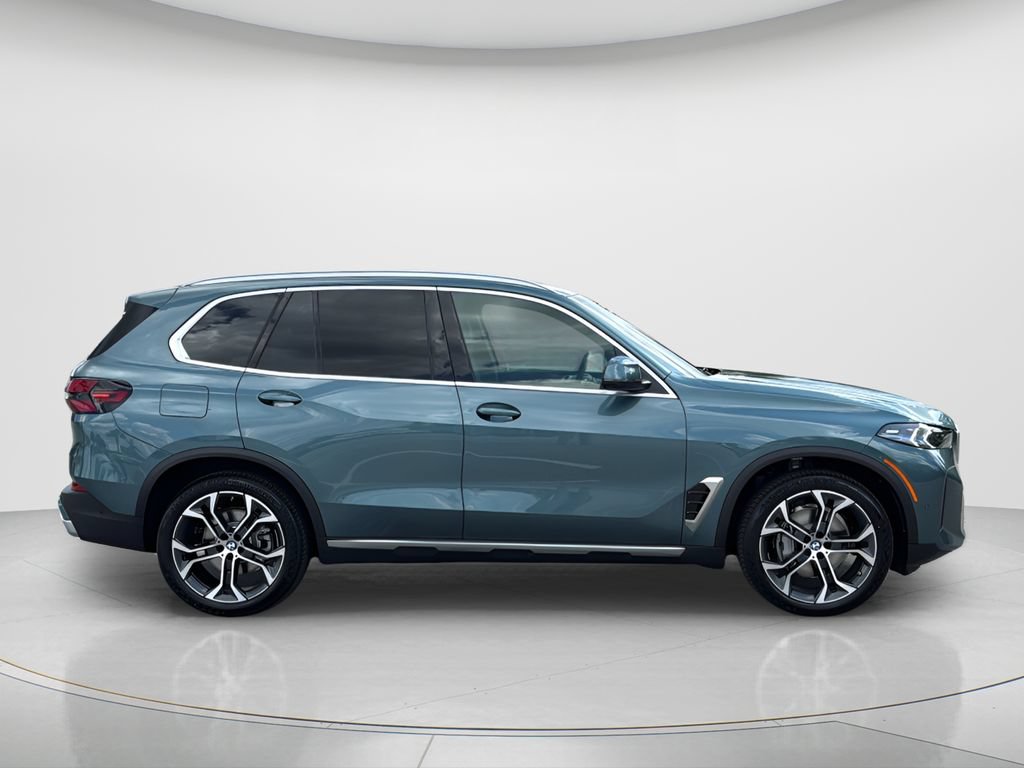 Certified 2026 BMW X5 xDrive40i w/ Climate Comfort Package AWD/4WD image 32