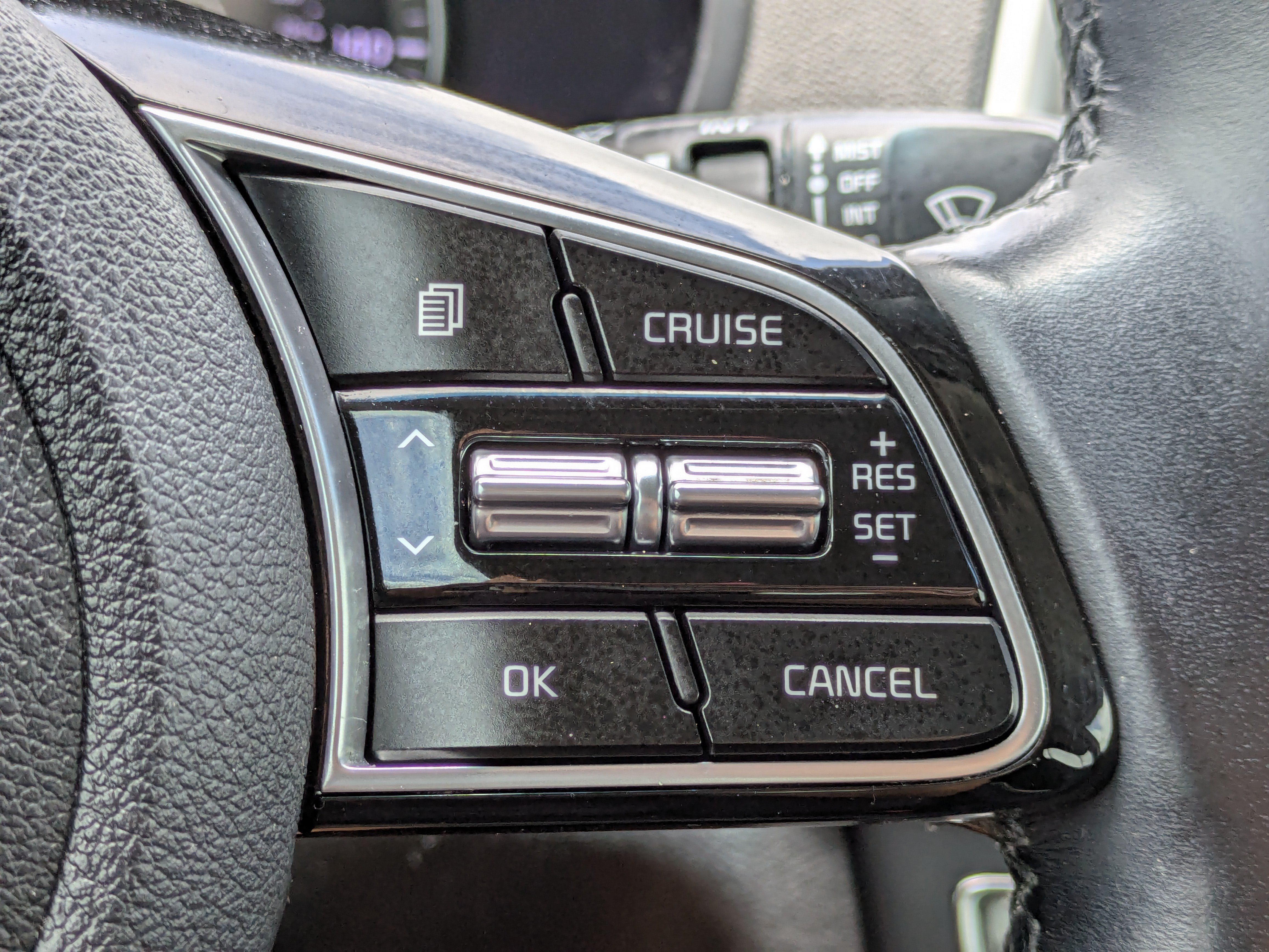 Used 2020 Kia Optima SE FWD image 29