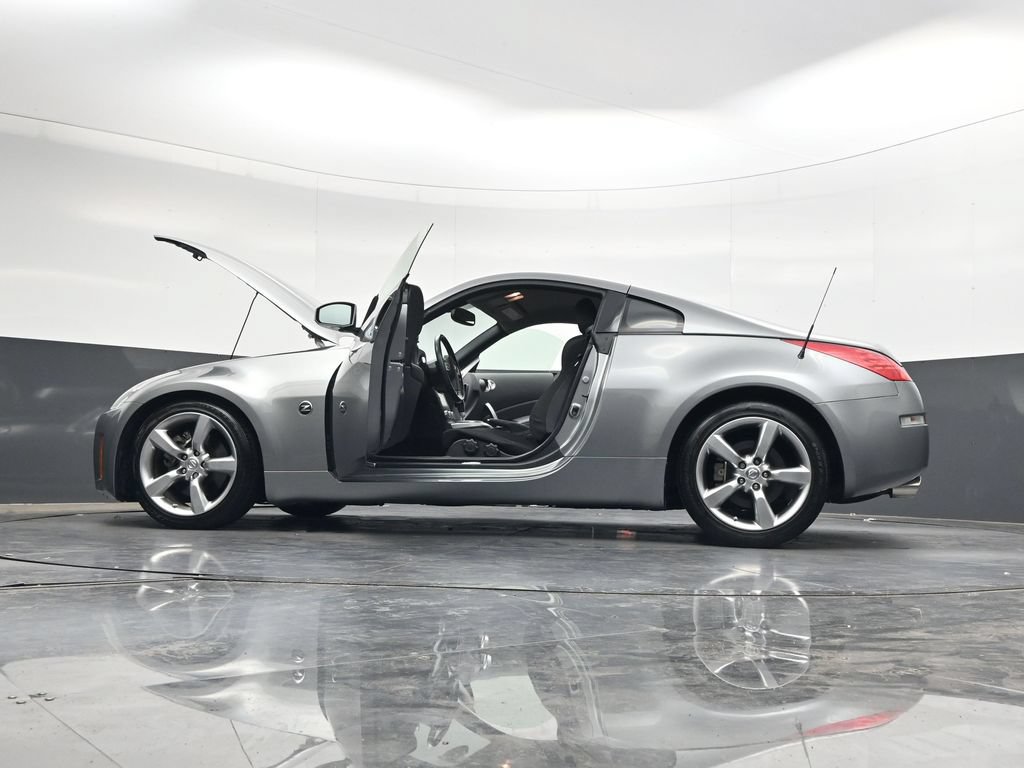 Used 2006 Nissan 350Z Enthusiast RWD image 39