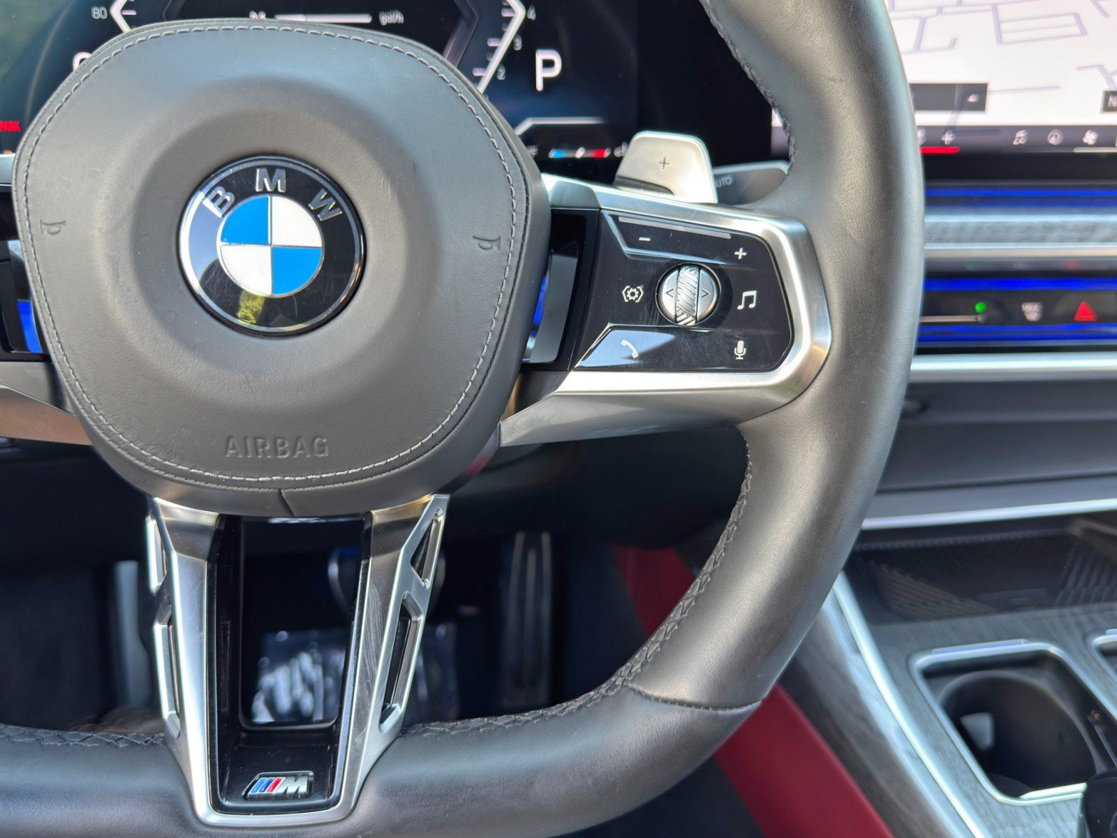 Used 2024 BMW 740i w/ Premium Package 2 RWD image 25