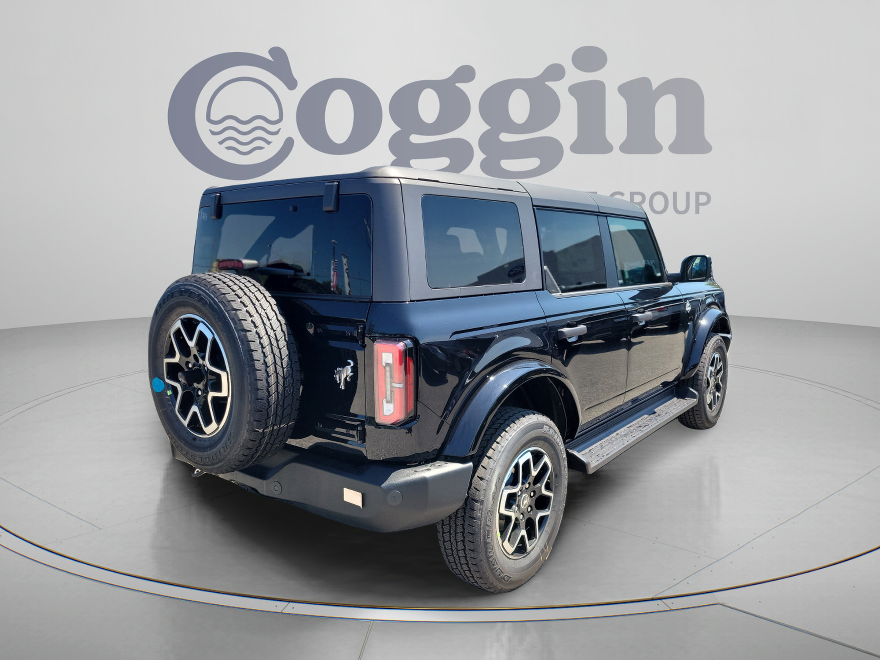 New 2026 Ford Bronco Outer Banks AWD/4WD image 3