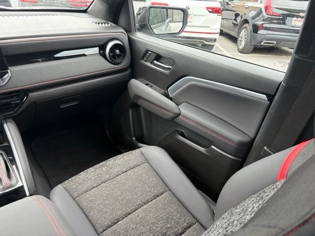 Used 2023 Chevrolet Colorado Z71 w/ Z71 Convenience Package 2 AWD/4WD image 34