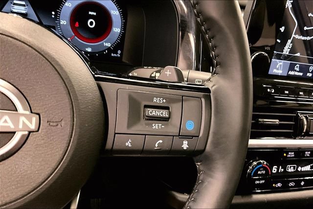 Used 2025 Nissan Pathfinder Platinum w/ Cargo Package FWD image 27
