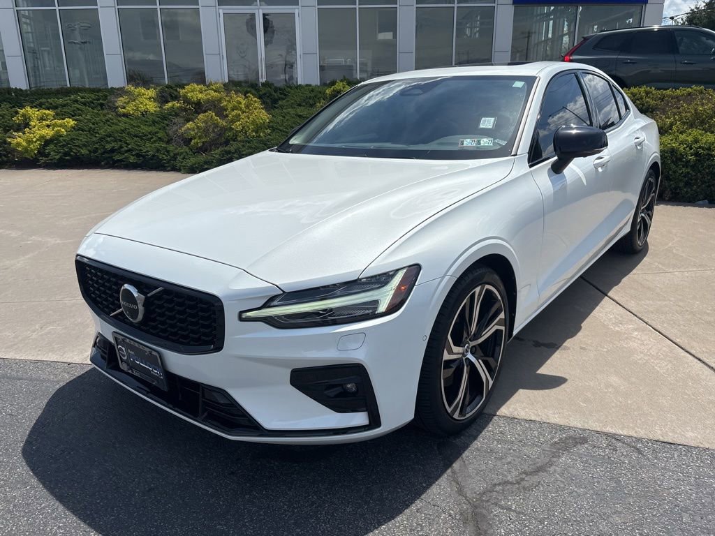 Certified 2024 Volvo S60 B5 Plus w/ Climate Package AWD/4WD image 2