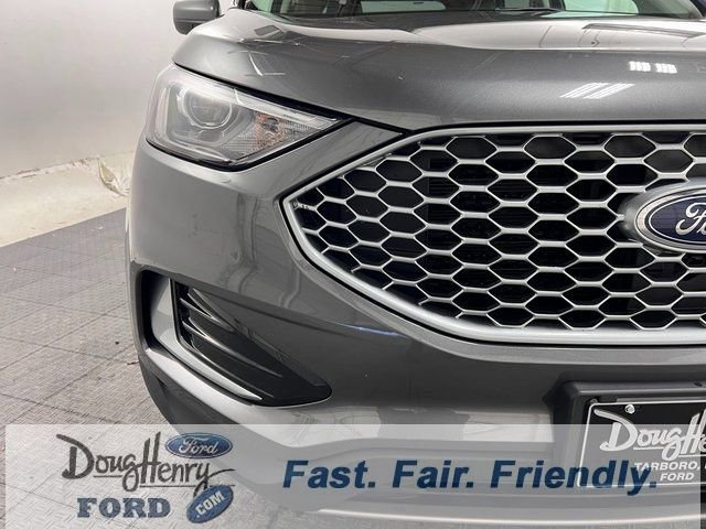 Used 2023 Ford Edge SEL image 9