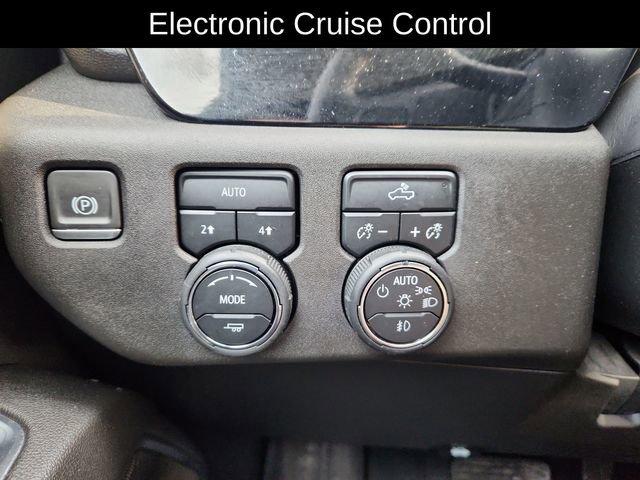 Used 2023 Chevrolet Silverado 1500 RST w/ Protection Package image 40