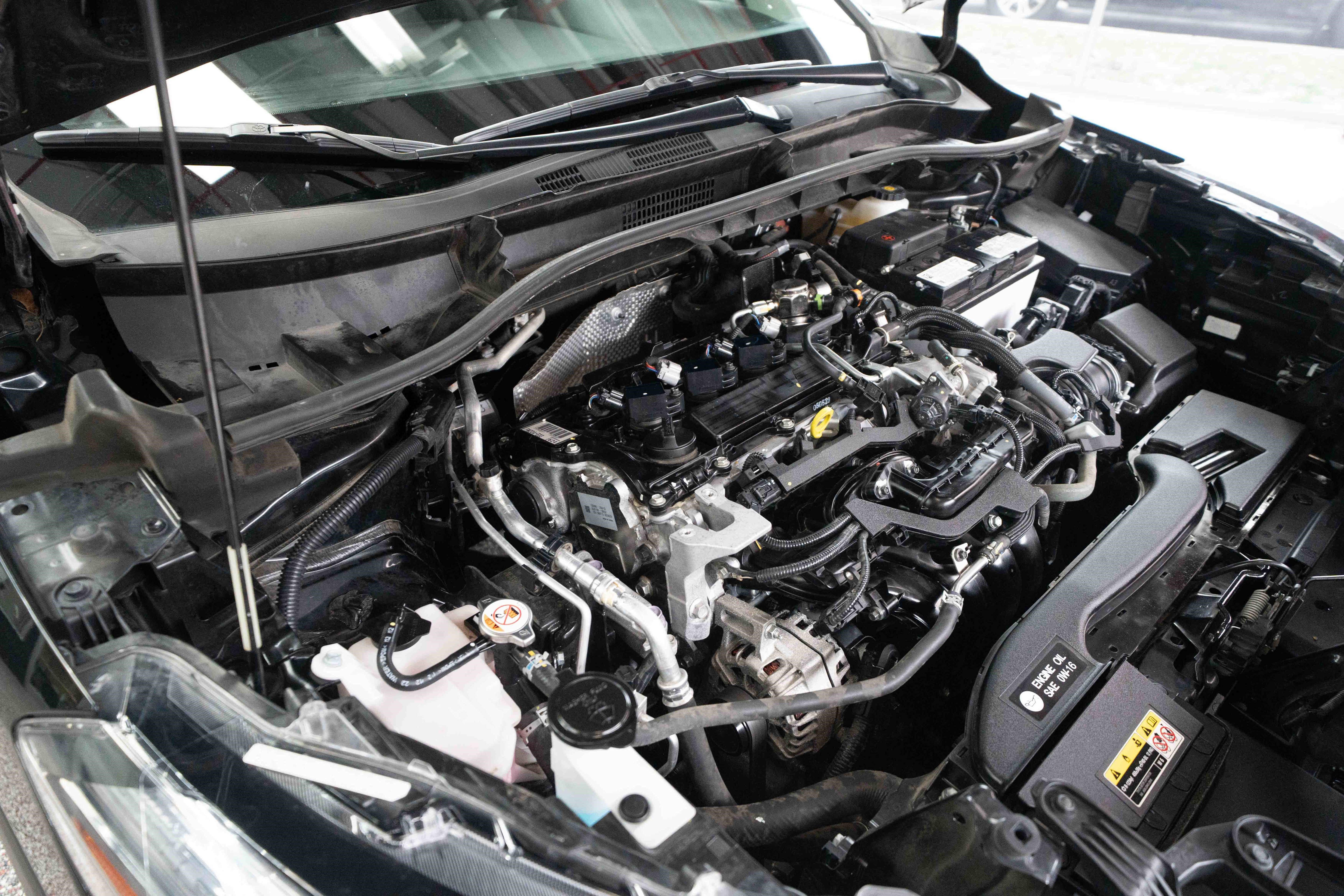 Used 2023 Toyota Corolla Cross XLE image 32