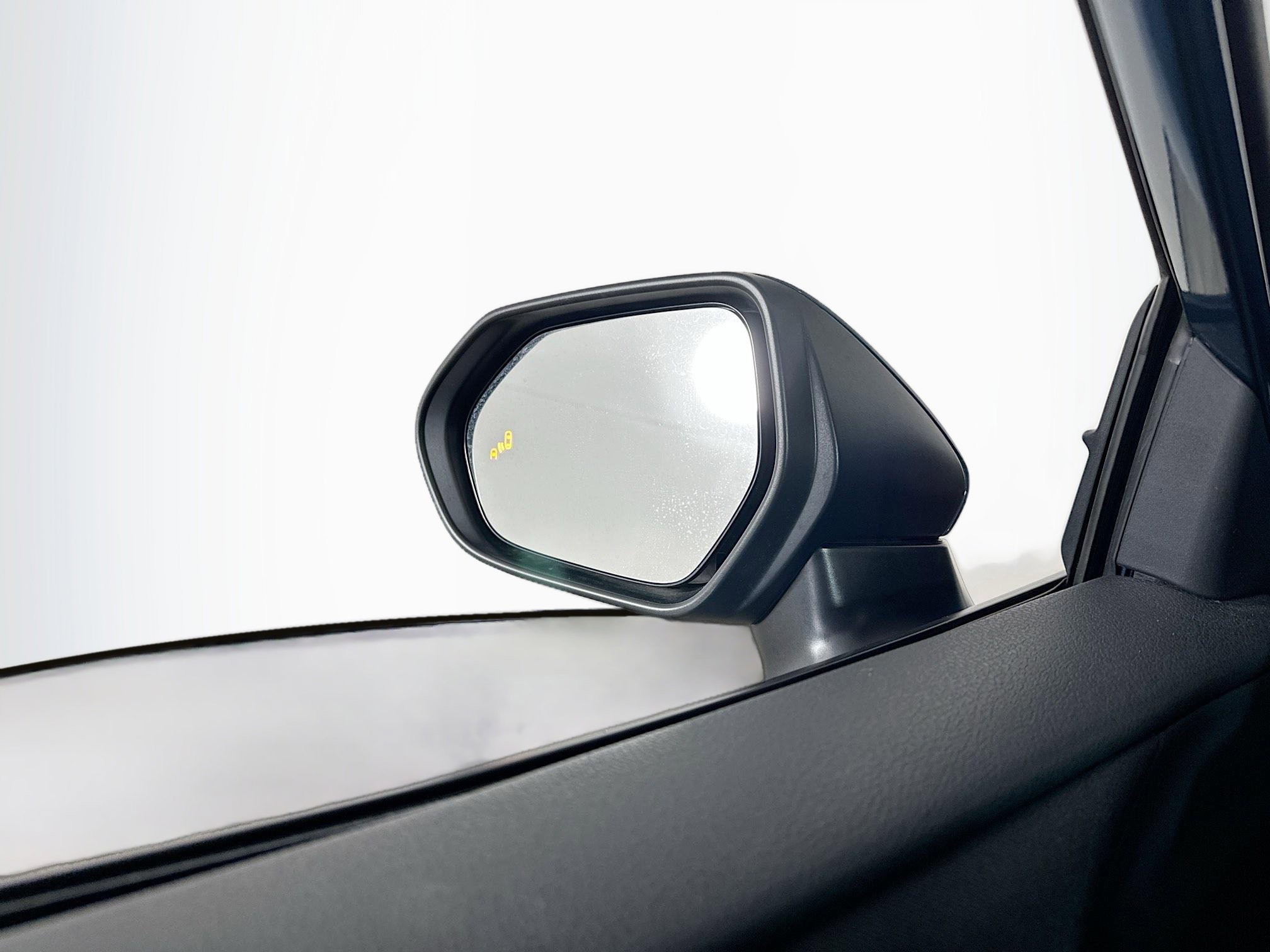 Used 2025 Toyota Camry LE image 16