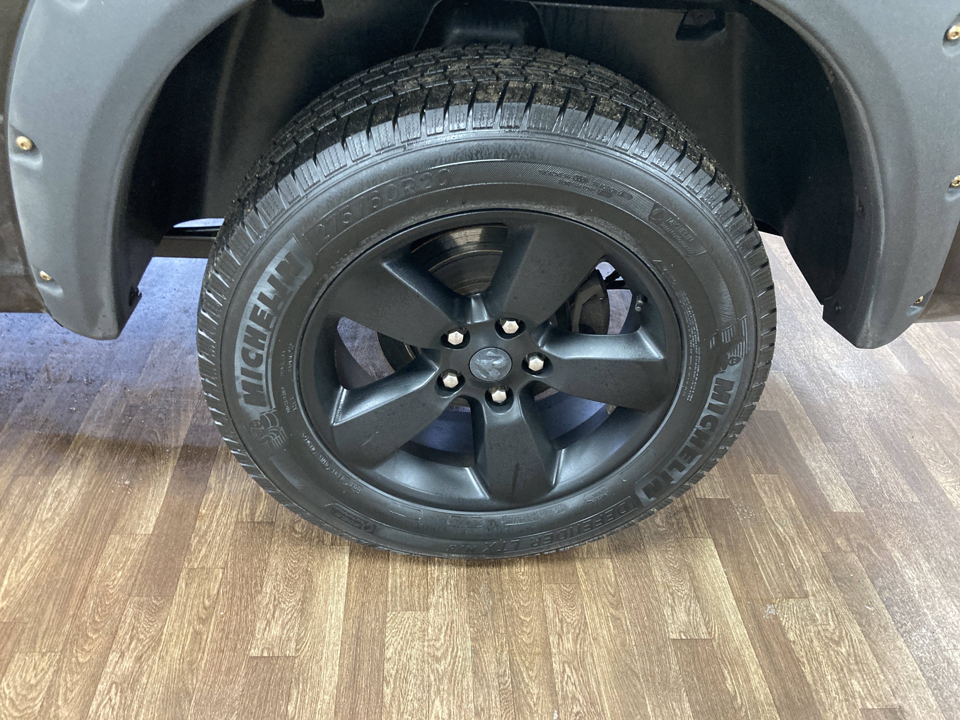 Used 2017 RAM 1500 Express w/ Black Ram 1500 Express Group AWD/4WD image 9