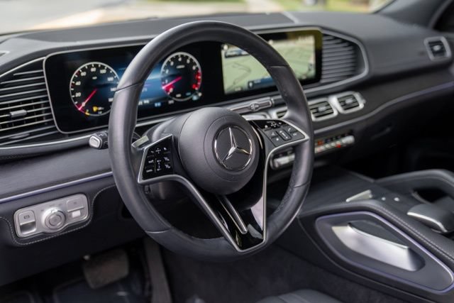 Used 2025 Mercedes-Benz GLE 350 4MATIC image 32