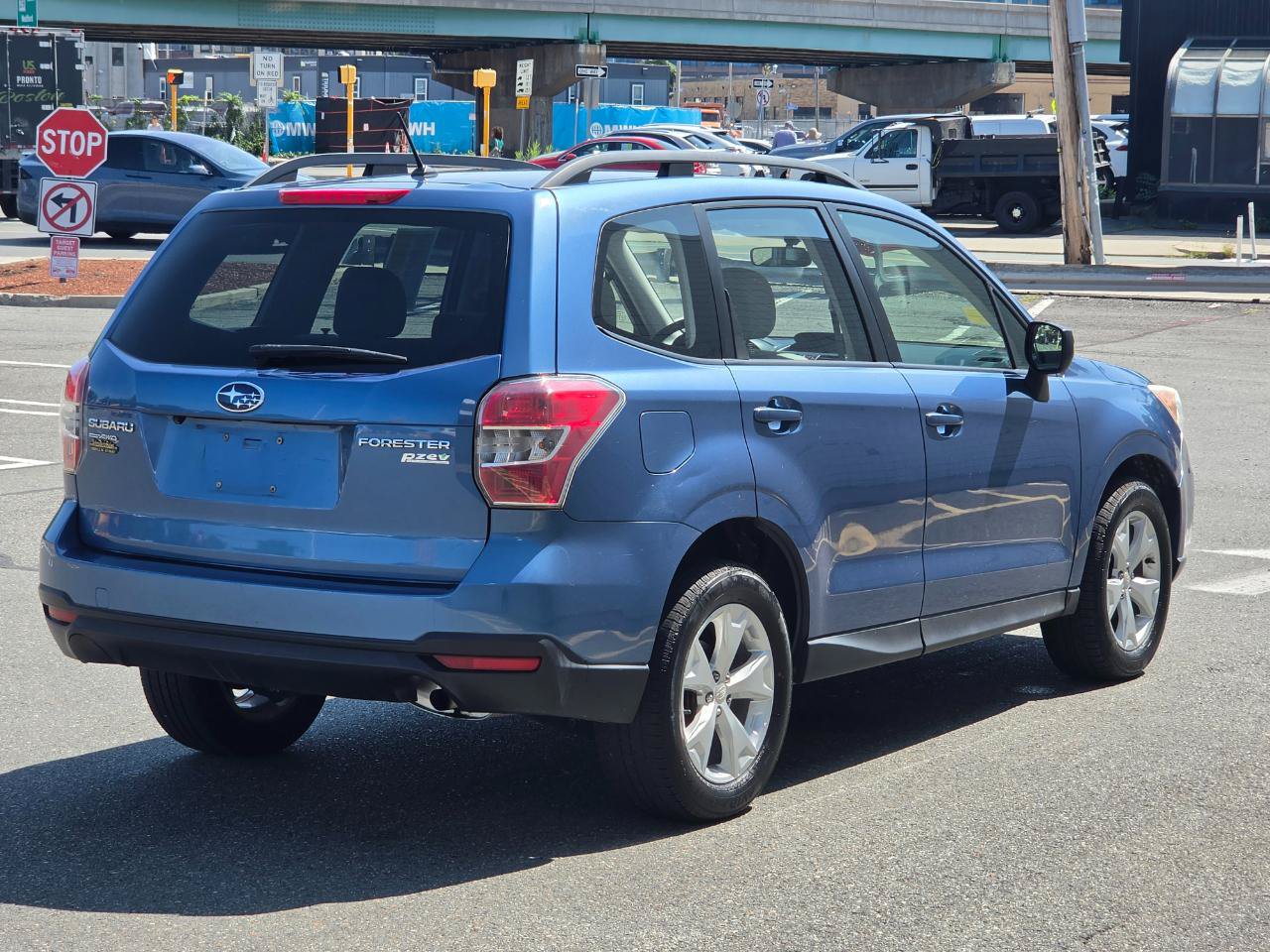 Used 2015 Subaru Forester 2.5i w/ Alloy Wheel Package AWD/4WD image 7