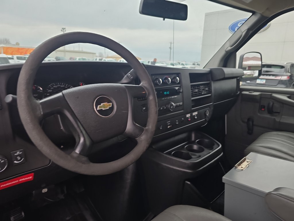 Used 2013 Chevrolet Express 2500 image 20