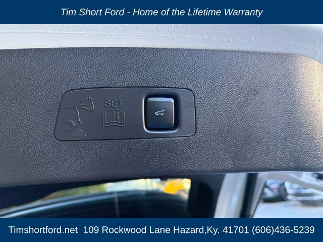Used 2024 Lincoln Corsair Reserve w/ Equipment Group 201A AWD/4WD image 24