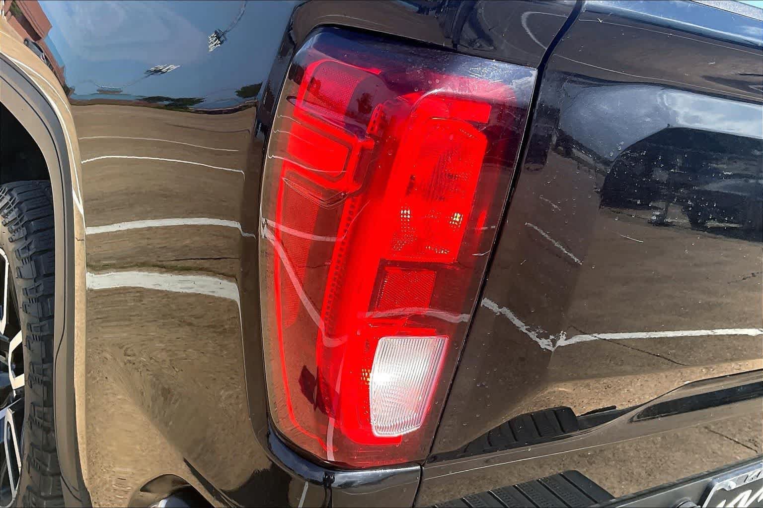 Used 2019 GMC Sierra 1500 SLE w/ SLE Value Package AWD/4WD image 30