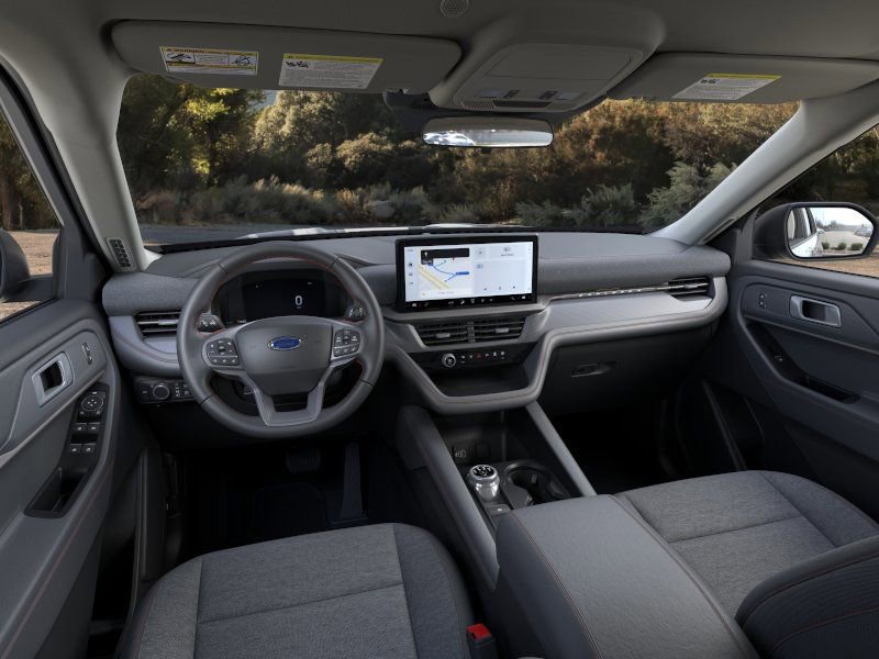 New 2026 Ford Explorer Active RWD image 9