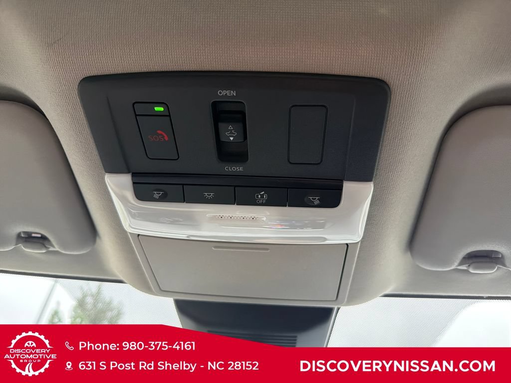 Certified 2025 Nissan Sentra SR w/ SR Premium Package FWD image 32