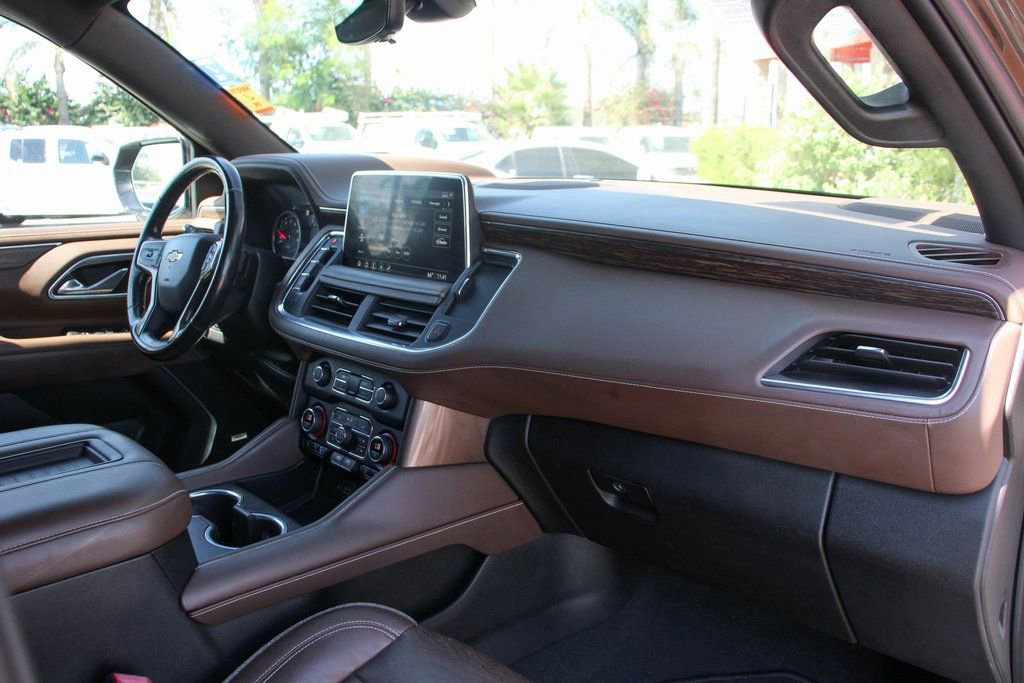 Used 2021 Chevrolet Suburban High Country w/ Premium Package image 43