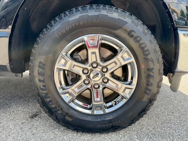 Used 2023 Ford F150 Lariat w/ Trailer Tow Package AWD/4WD image 41