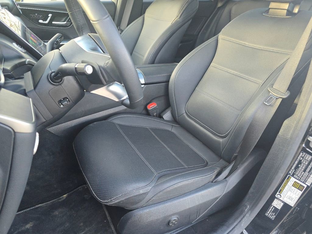 Used 2026 Mercedes-Benz GLC 300 4MATIC image 24