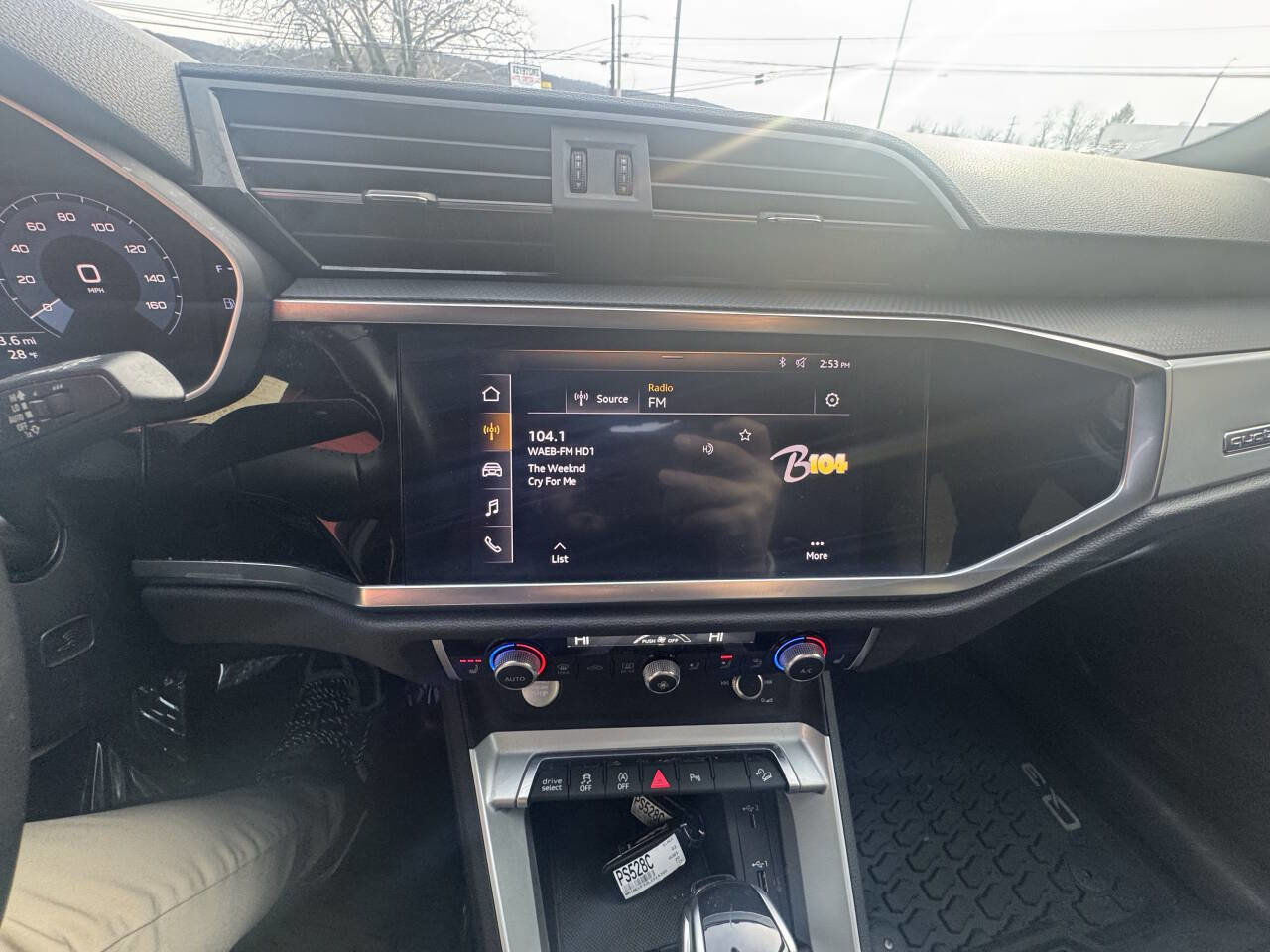 Used 2020 Audi Q3 2.0T Premium w/ Convenience Package image 35