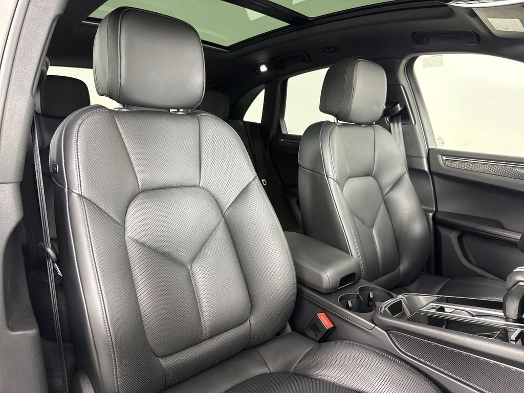 New 2025 Porsche Macan S AWD/4WD image 24