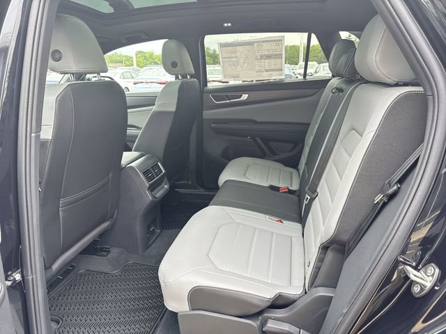 New 2026 Volkswagen Atlas Cross Sport SEL R-Line image 24