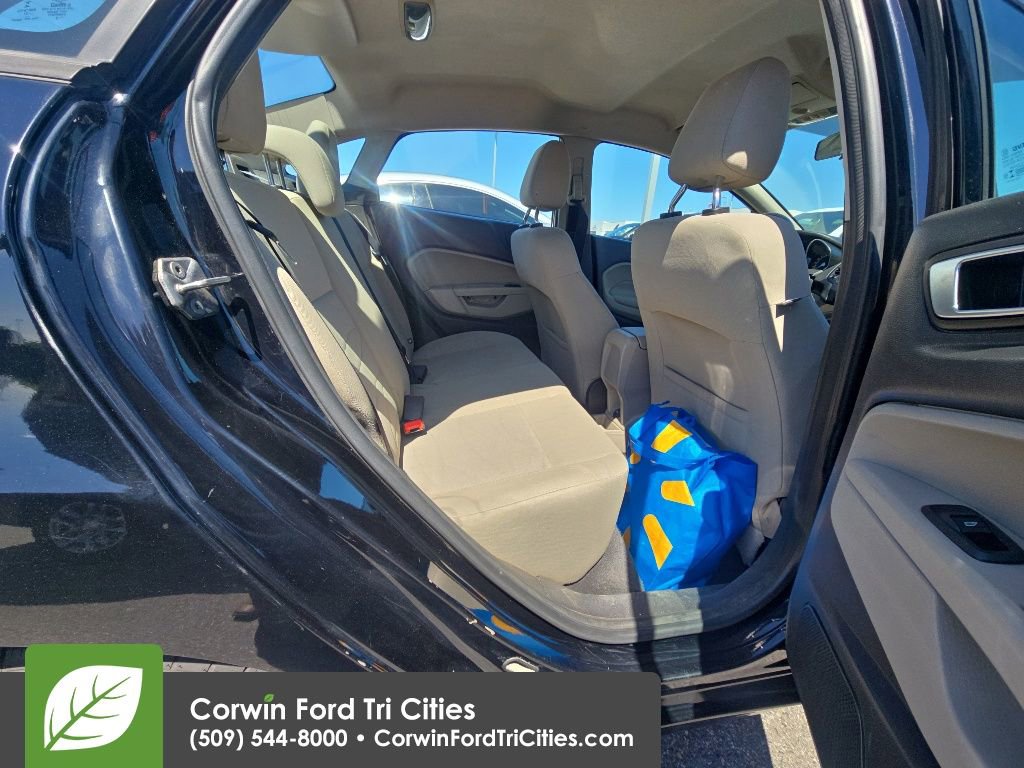 Used 2016 Ford Fiesta SE w/ Cold Weather Package FWD image 7