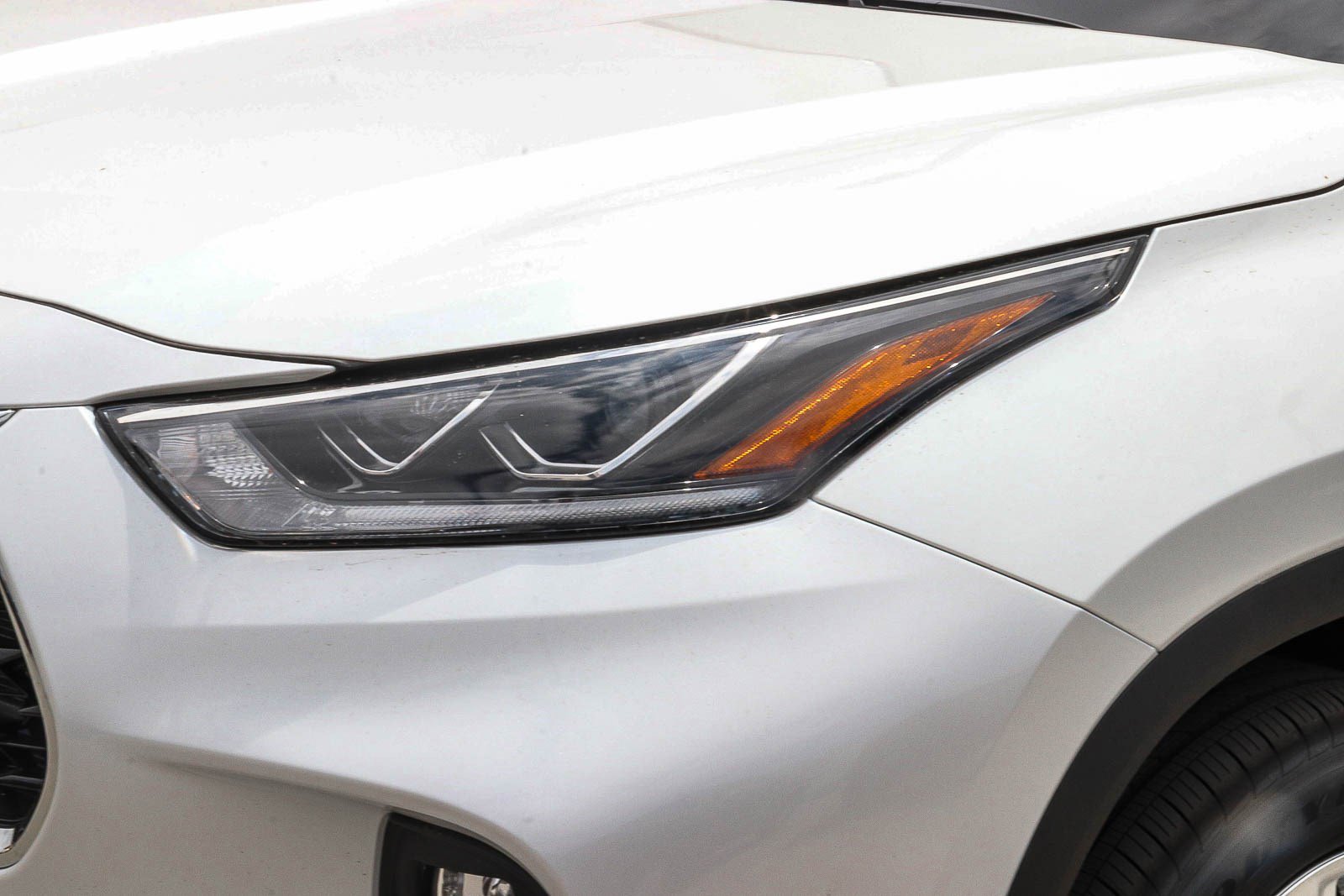 New 2026 Toyota Highlander Limited AWD/4WD image 10
