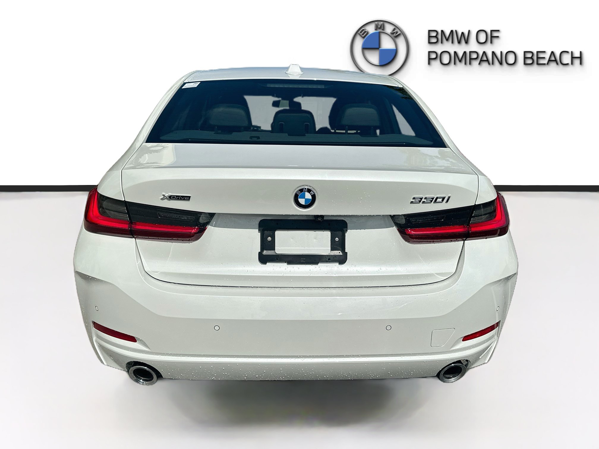 Certified 2025 BMW 330i xDrive Sedan w/ Premium Package AWD/4WD image 6