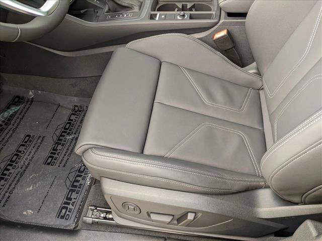 Certified 2025 Audi Q3 2.0T Premium w/ Convenience Package image 4