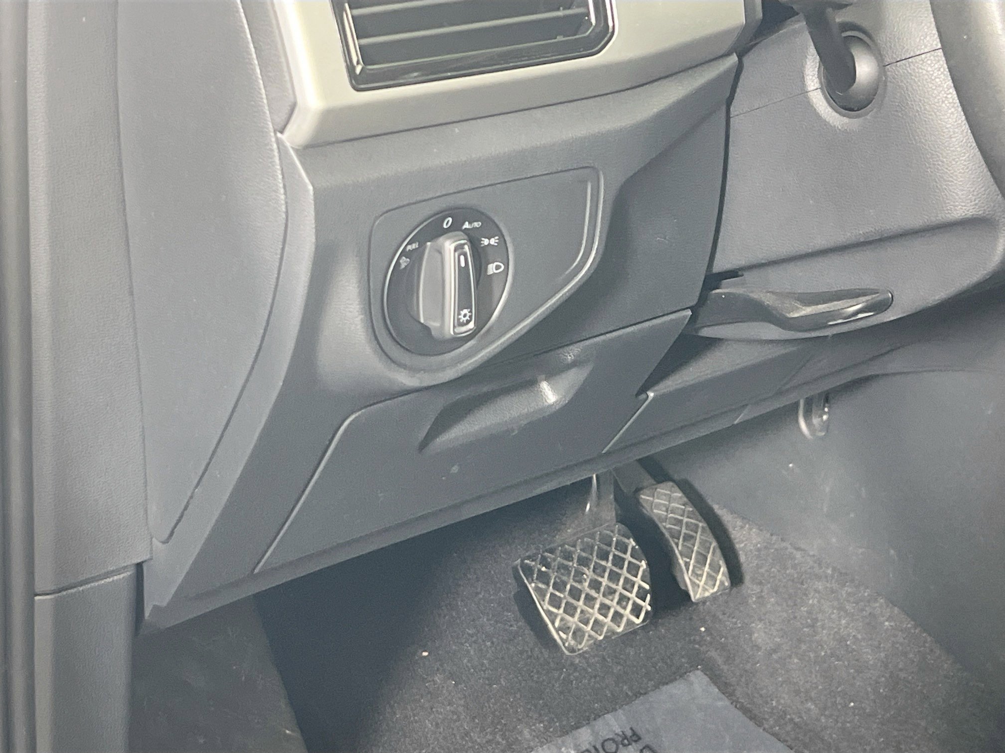 Used 2022 Volkswagen Atlas SE image 10