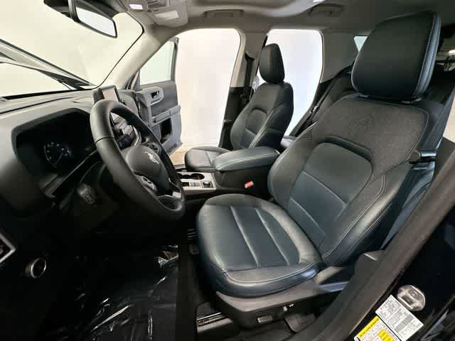 Used 2023 Ford Bronco Sport Outer Banks w/ Tech Package AWD/4WD image 17