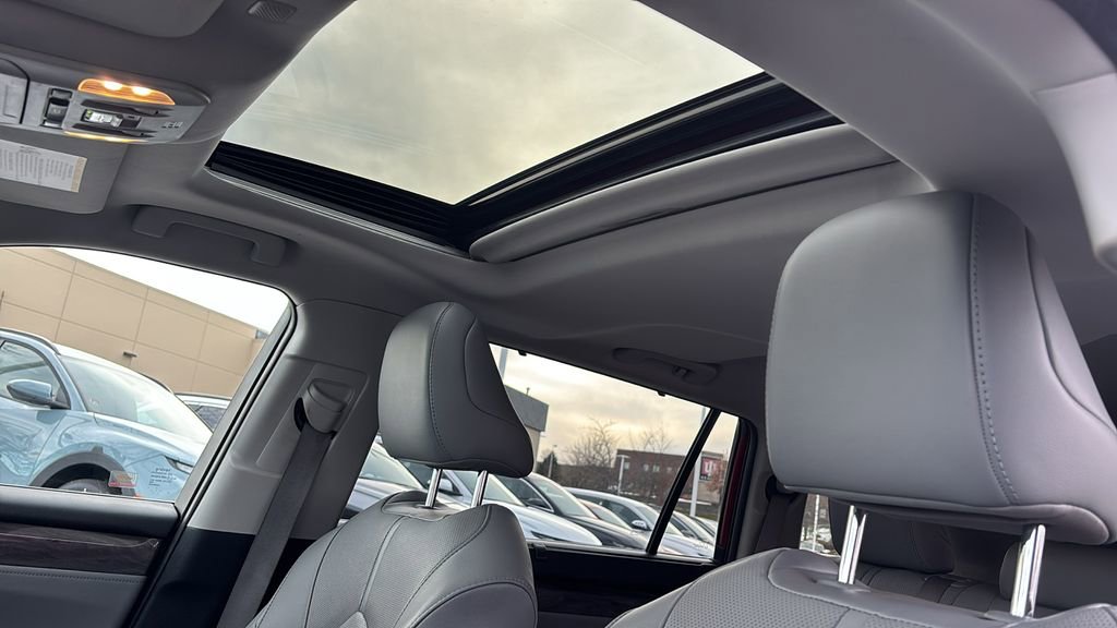 Used 2020 Toyota Highlander Limited image 25