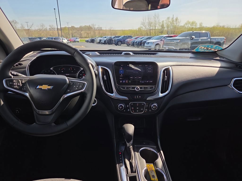 Certified 2023 Chevrolet Equinox LT AWD/4WD image 11