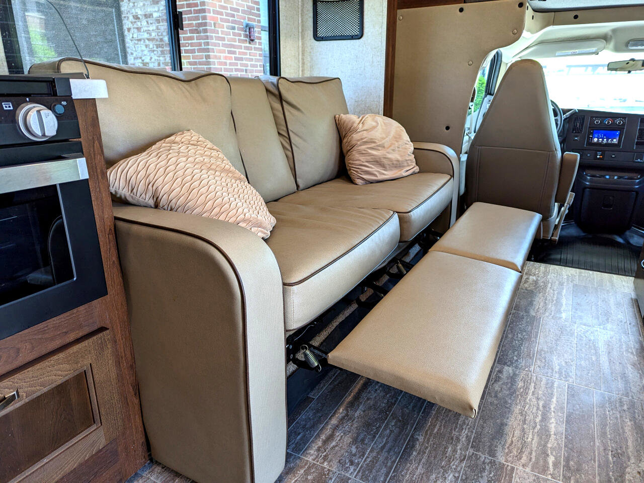 Used 2019 Chevrolet Express 4500 w/ RV Package RWD image 38