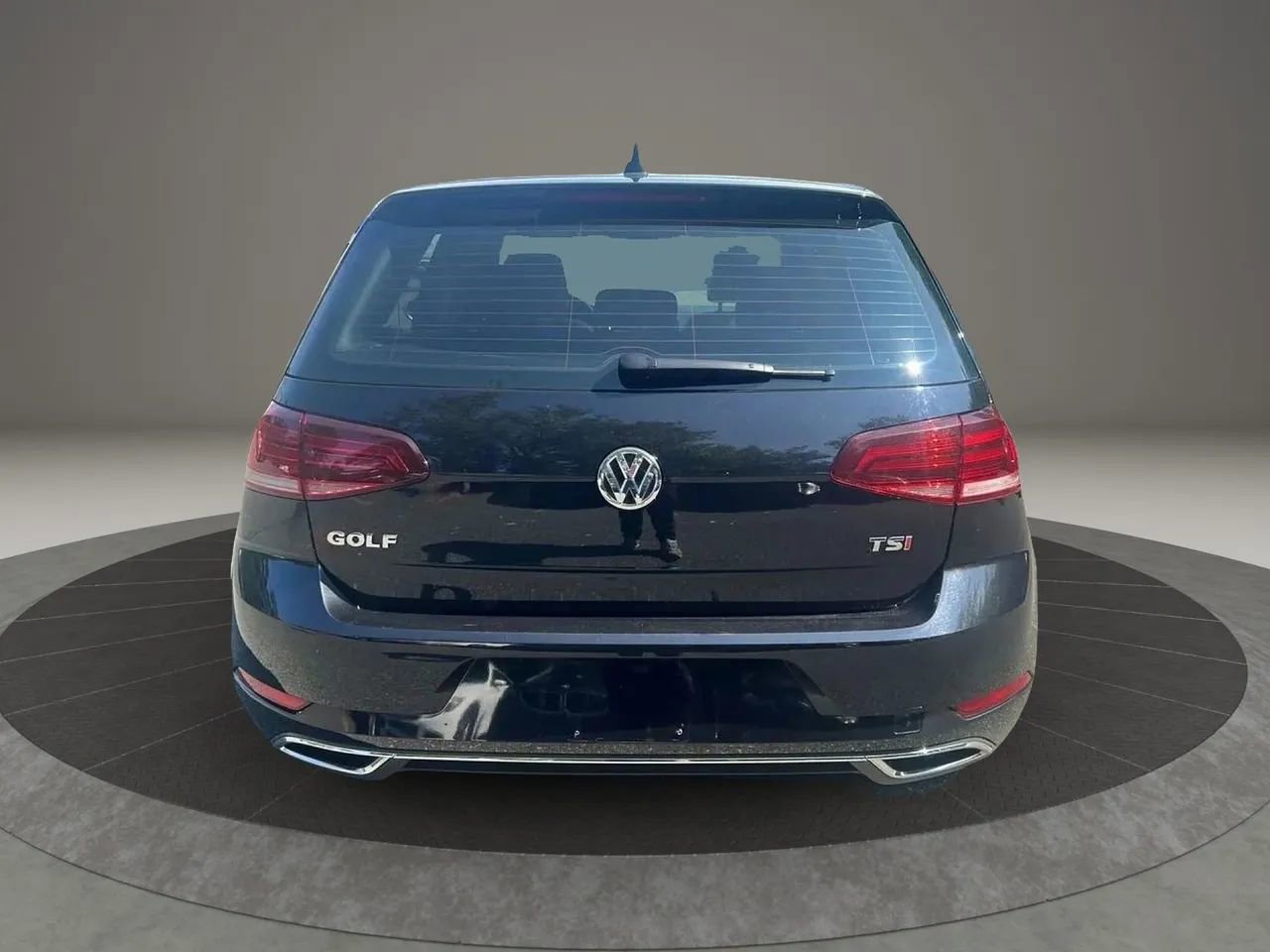 Used 2020 Volkswagen Golf 4-Door image 6