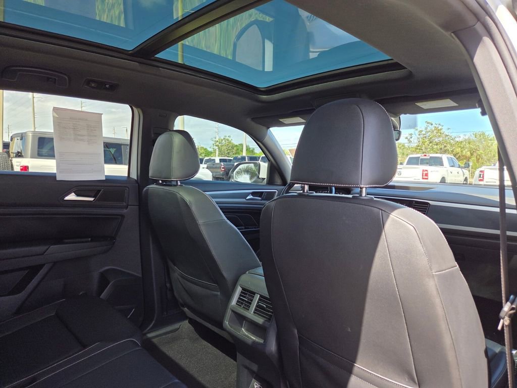 Used 2020 Volkswagen Atlas Cross Sport SEL FWD image 12