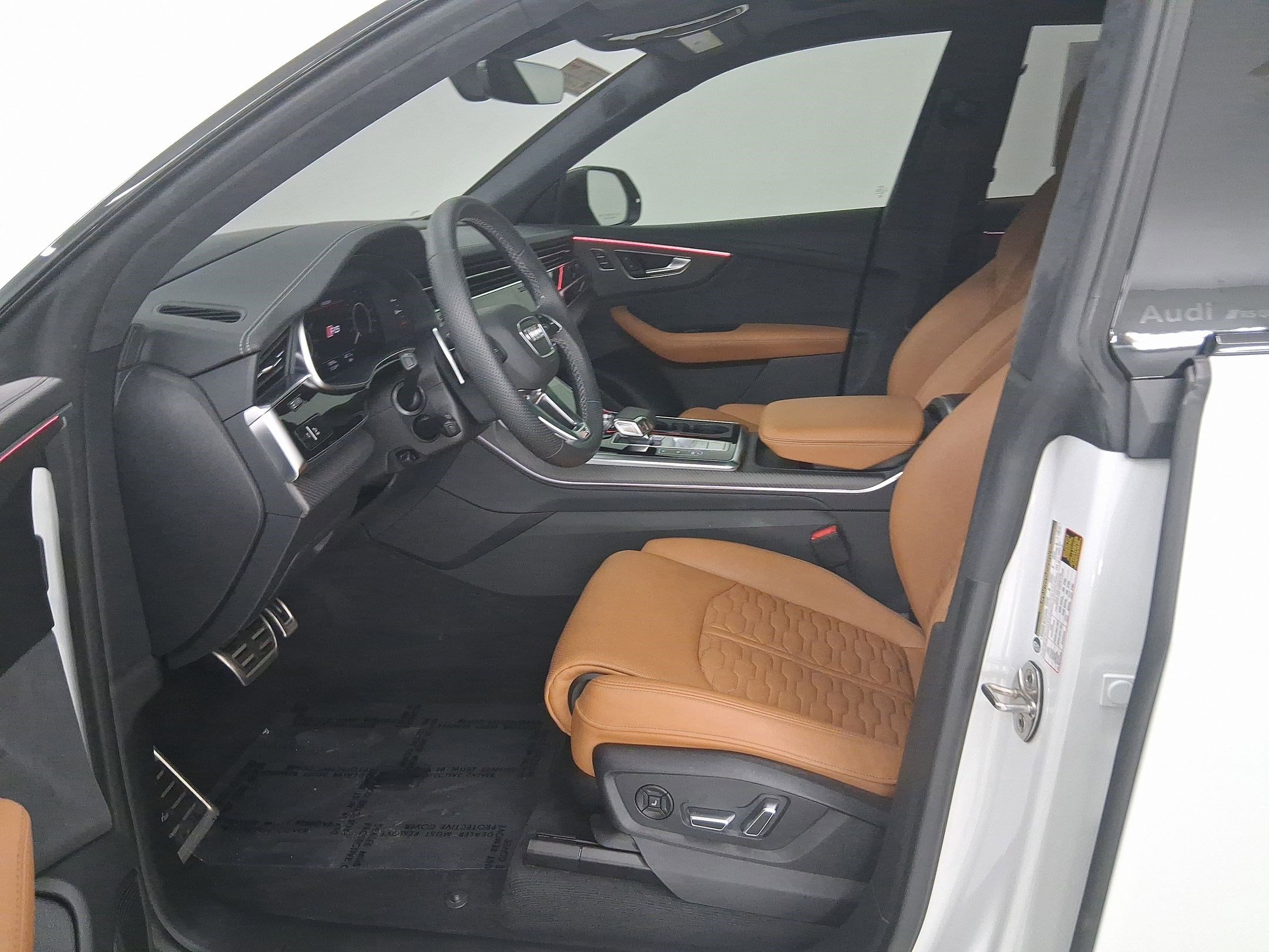 Used 2025 Audi RS Q8 performance image 5