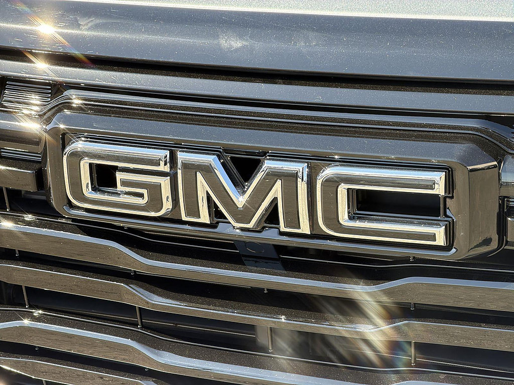 Used 2026 GMC Terrain Elevation w/ Black Edition FWD image 30