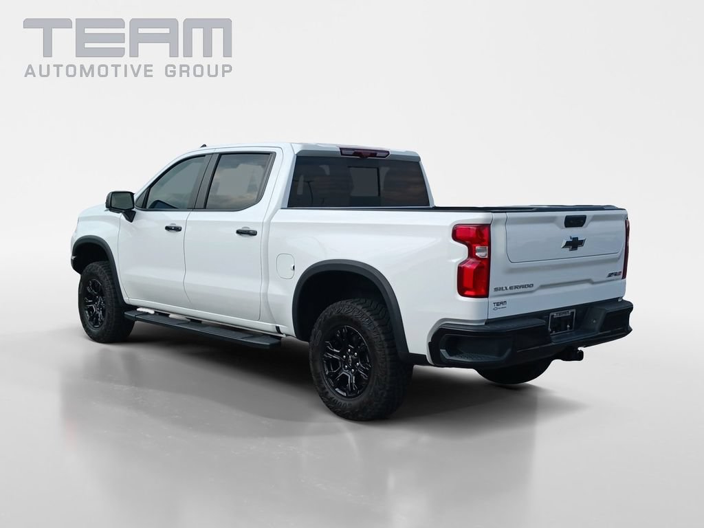 Used 2025 Chevrolet Silverado 1500 ZR2 w/ Technology Package AWD/4WD image 5